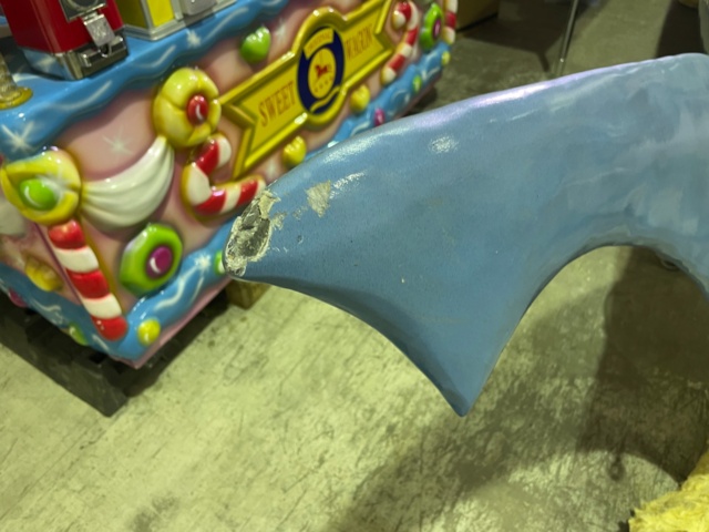 965732-7 Mega Shark / Shark 6.3 Meters Long