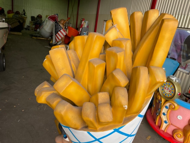 965737-5 French fries figure