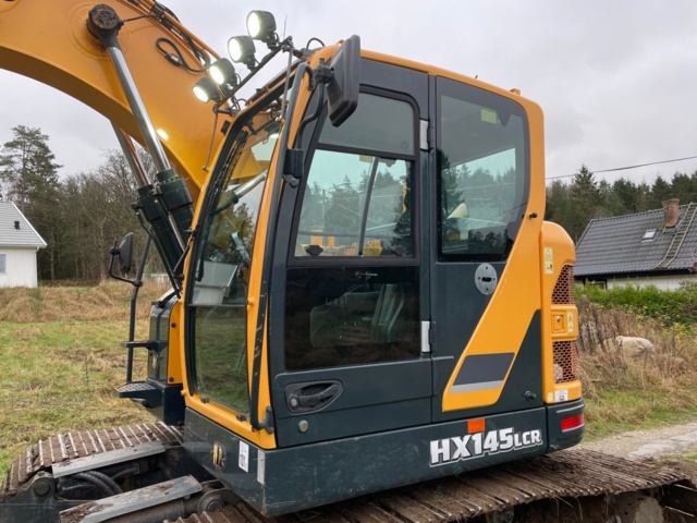 768661-7 Bandgrävare Hyundai HX145 LCR med Rototilt/grip