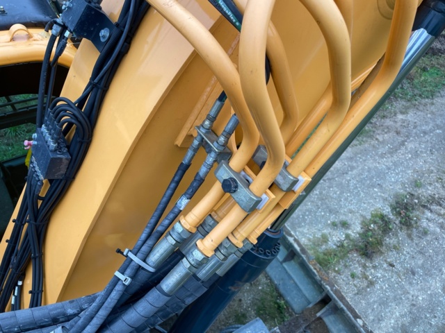 768661-47 Bandgrävare Hyundai HX145 LCR med Rototilt/grip