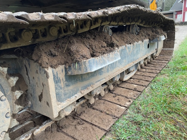 768661-73 Bandgrävare Hyundai HX145 LCR med Rototilt/grip