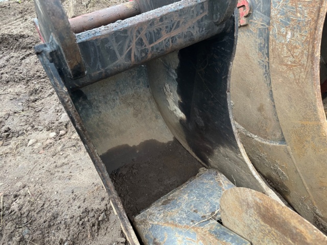 768661-82 Bandgrävare Hyundai HX145 LCR med Rototilt/grip