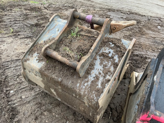 768661-86 Bandgrävare Hyundai HX145 LCR med Rototilt/grip