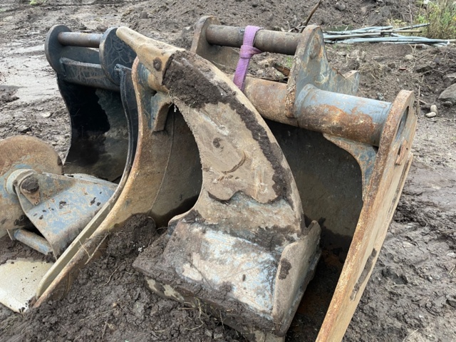 768661-88 Bandgrävare Hyundai HX145 LCR med Rototilt/grip