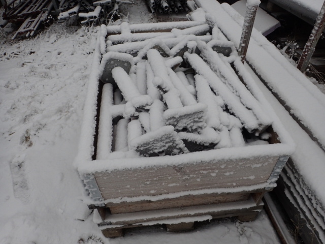 861988-27 Haki ställning