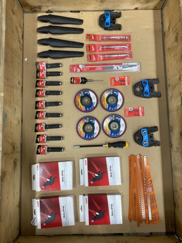 966051-1 Assortment of various tools