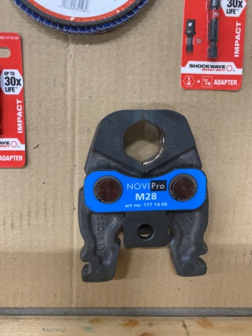 966051-5 Assortment of various tools