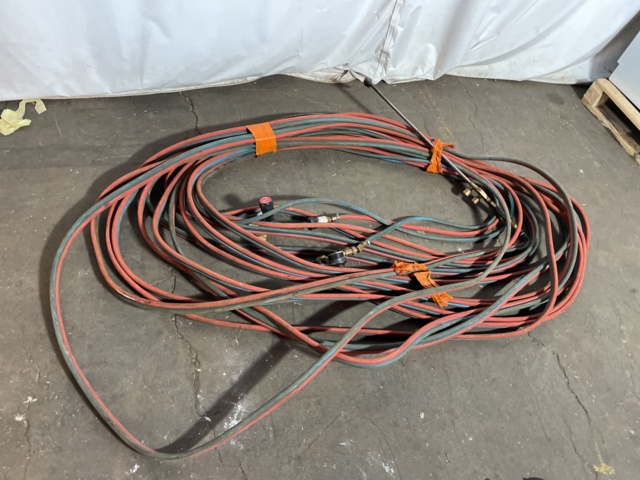 946802-3 Various gas bells, nozzles and hoses