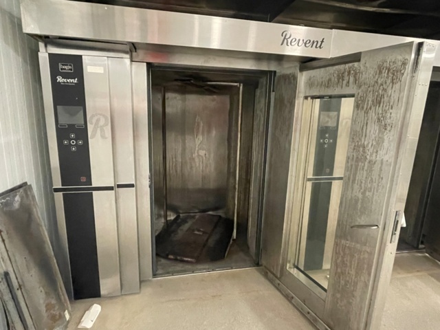 966597-3 Baking oven (2) - Revent double stick oven 724 electric