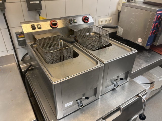 962225-3 Fryers RedFox 2 pieces