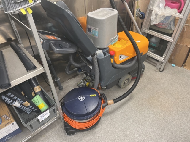 962233-6 Cleaning equipment Taski / Nilfisk