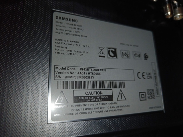 754436-3 43" Samsung 4K UHD flat TV (Hospitality TV)