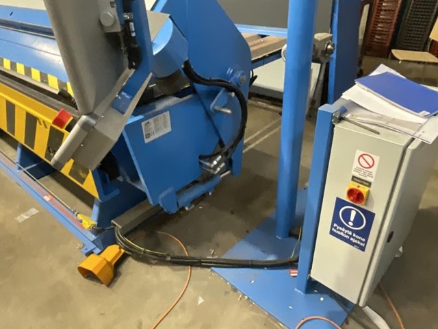 966757-5 LSK HK-40 CNC Folding Machine