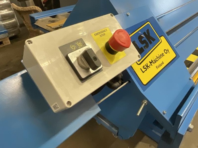 966757-15 LSK HK-40 CNC Folding Machine