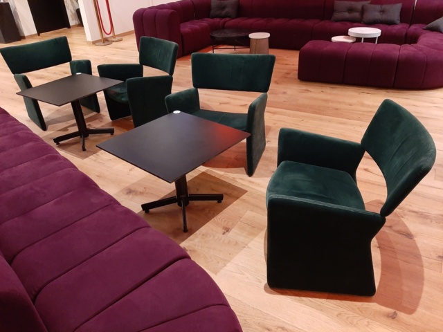 802698-10 Loungmöblemang (Modulsoffor, fåtöljer, bord m.m.)