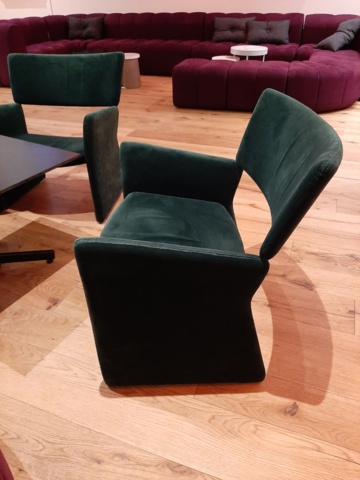 802698-12 Loungmöblemang (Modulsoffor, fåtöljer, bord m.m.)