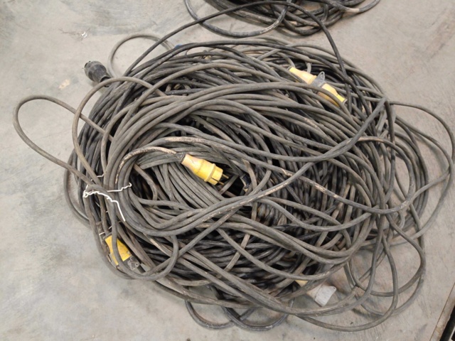 928627-3 Ten pieces of splice cables 220-Volt