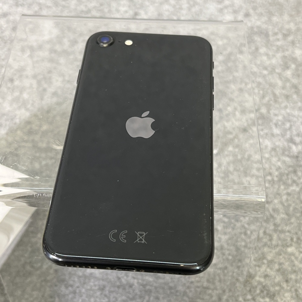 Apple iPhone SE, 64GB - Shipping included!
