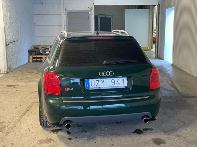 764705-5 Audi S4 Avant 4.2 V8 quattro - 2004