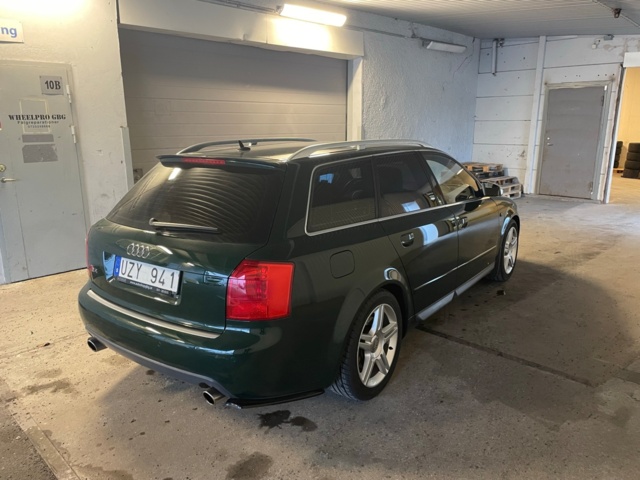 764705-7 Audi S4 Avant 4.2 V8 quattro - 2004