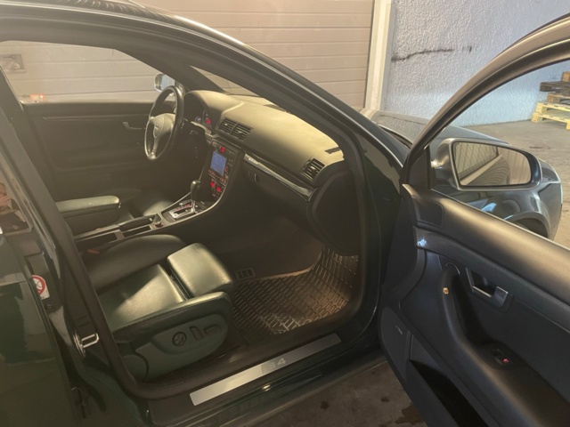 764705-16 Audi S4 Avant 4.2 V8 quattro - 2004