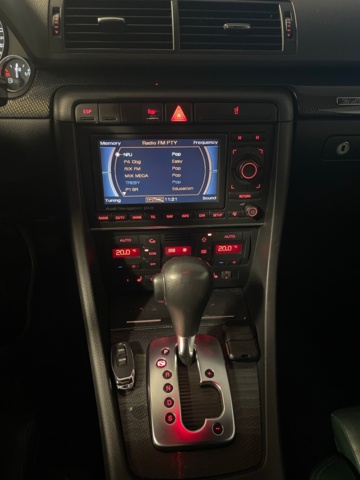 764705-19 Audi S4 Avant 4.2 V8 quattro - 2004