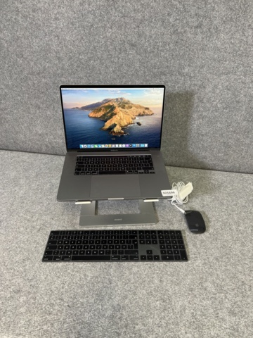 921696-1 Laptop, Apple, MacBook Pro 16" 1 TB, 2019 - Shipping included!