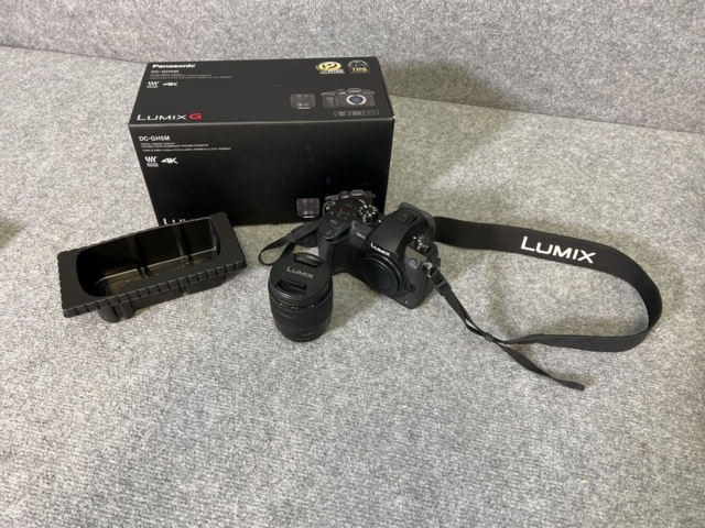 921708-2 System camera, Panasonic Lumix DC-GH5M + lens and tripod - Shipping included!