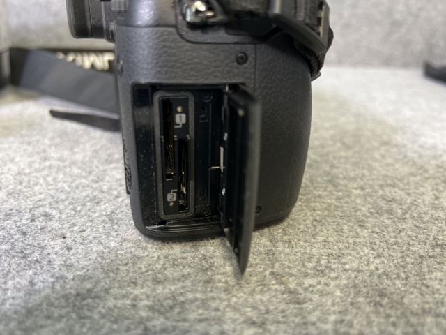 921708-5 System camera, Panasonic Lumix DC-GH5M + lens and tripod - Shipping included!