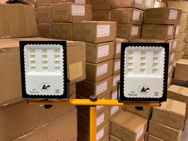 967298-1 LED spotlight Epistar 2x50W (NEW INFO)