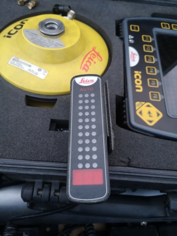 967202-12 LEICA MC1 DIGGING SYSTEM