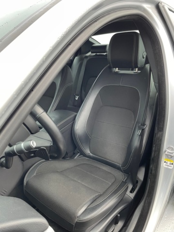 966073-9 Jaguar XE 25t - 2016