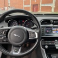 966073-10 Jaguar XE 25t - 2016