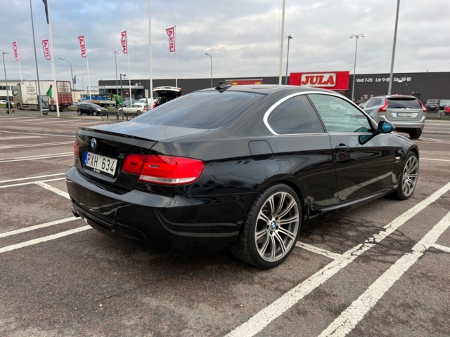 950648-5 BMW 330d xDrive Coupé - 2009