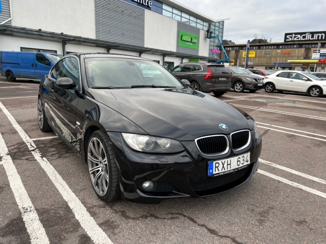 950648-8 BMW 330d xDrive Coupé - 2009
