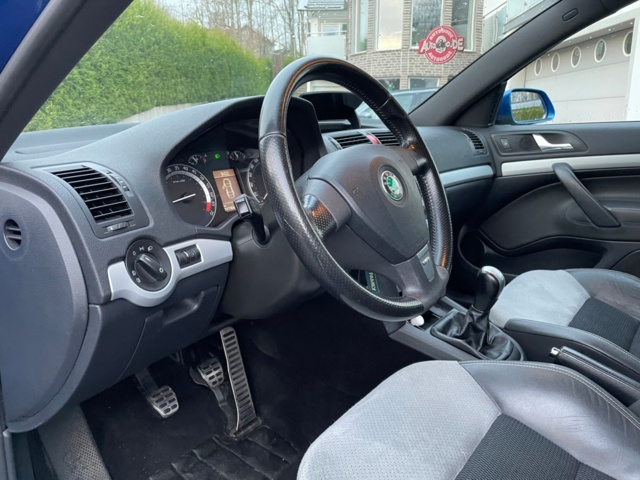 967448-30 Skoda Octavia Combi RS 2.0 TFSI - 2006