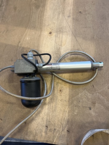 896947-6 Pallet with actuator