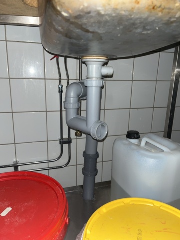 962305-5 Stainless steel workbench with sink