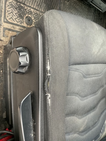 961013-23 Iveco Daily 35-180 Chassis Cab 3.0 JTD - 2019