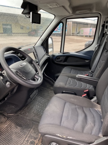 961013-30 Iveco Daily 35-180 Chassis Cab 3.0 JTD - 2019