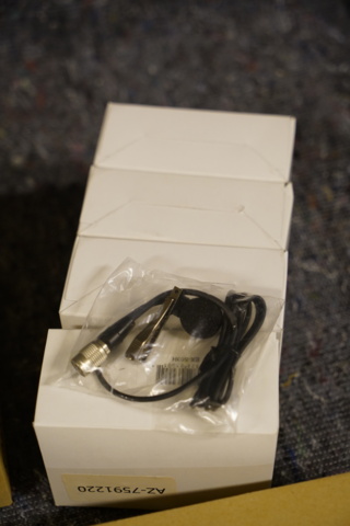 953961-4 Package for sound, among other things. AZDEN FIELD MIXER FMX-32a