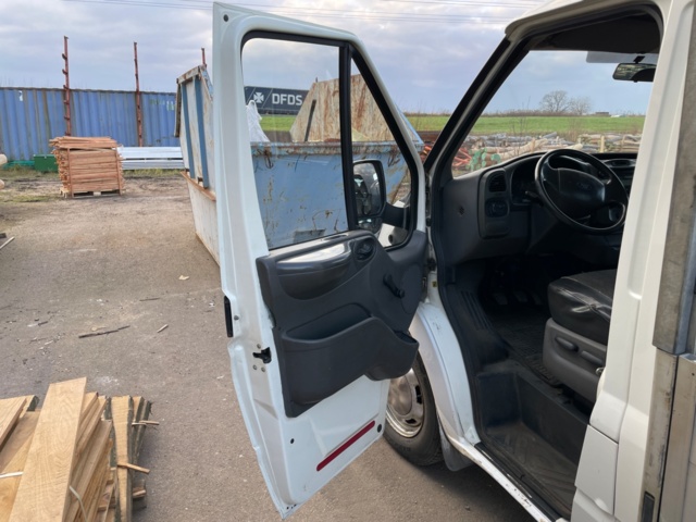 968044-9 Ford Transit T350 Chassis Cab 2.4 TDE RWD - 2003