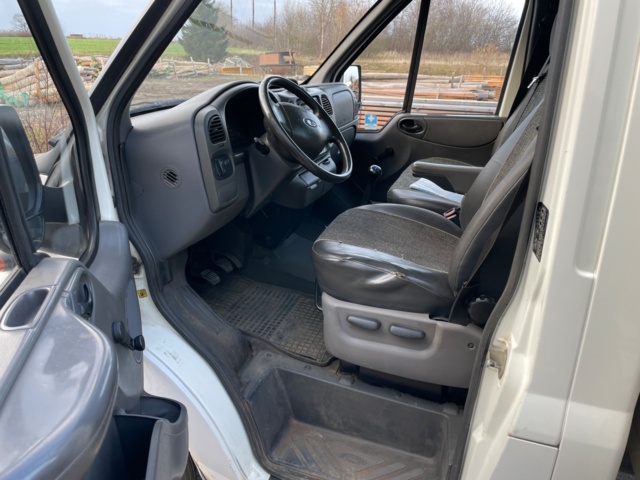 968044-10 Ford Transit T350 Chassis Cab 2.4 TDE RWD - 2003