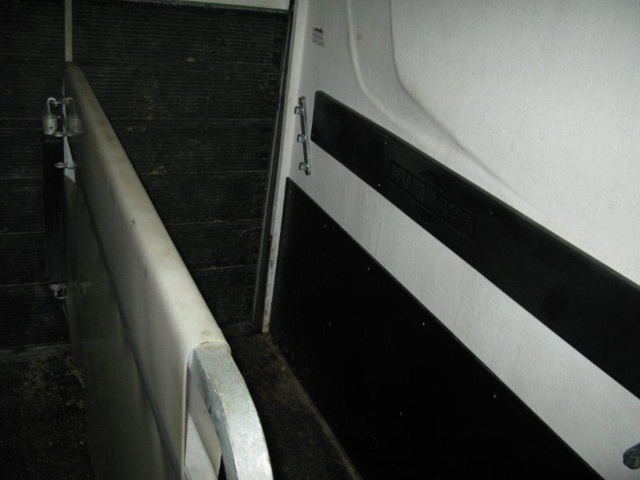 805777-13 Horse trailer MAXIMUS 2.0 HUMBAUR