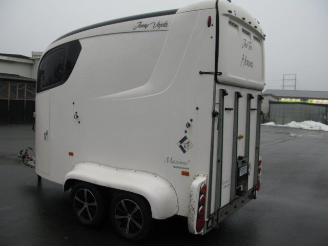 805777-2 Horse trailer MAXIMUS 2.0 HUMBAUR