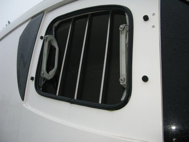 805777-15 Horse trailer MAXIMUS 2.0 HUMBAUR