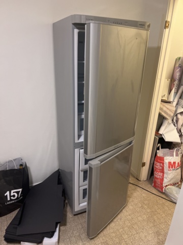 968868-1 Samsung combi-freezer and dishwasher