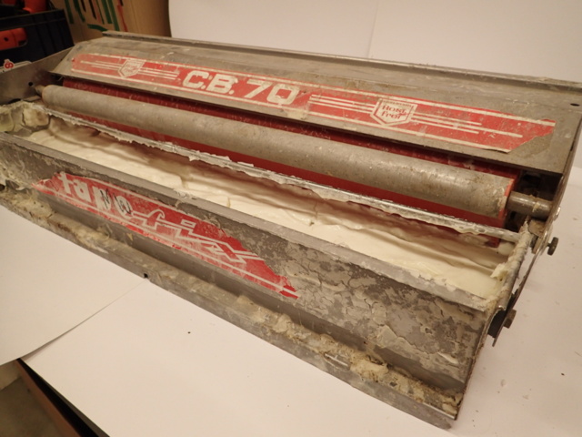 862084-6 Wallpaper pasting machine. Tapo-fix CB 70