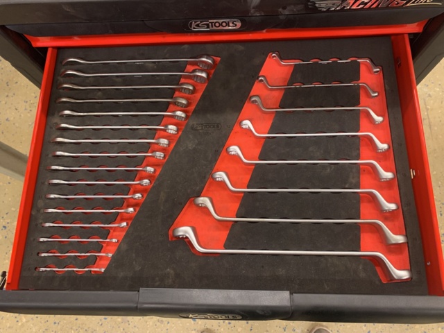 940793-4 Verktygsvagn KS Tools Racing Line inkl. innehåll