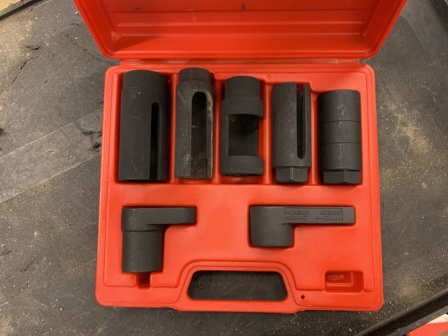 940799-19 Workshop trolley with 17 tool kits from Biltema